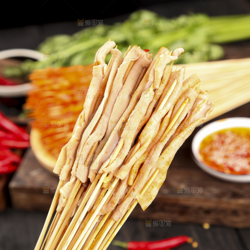 签子上串着肉串