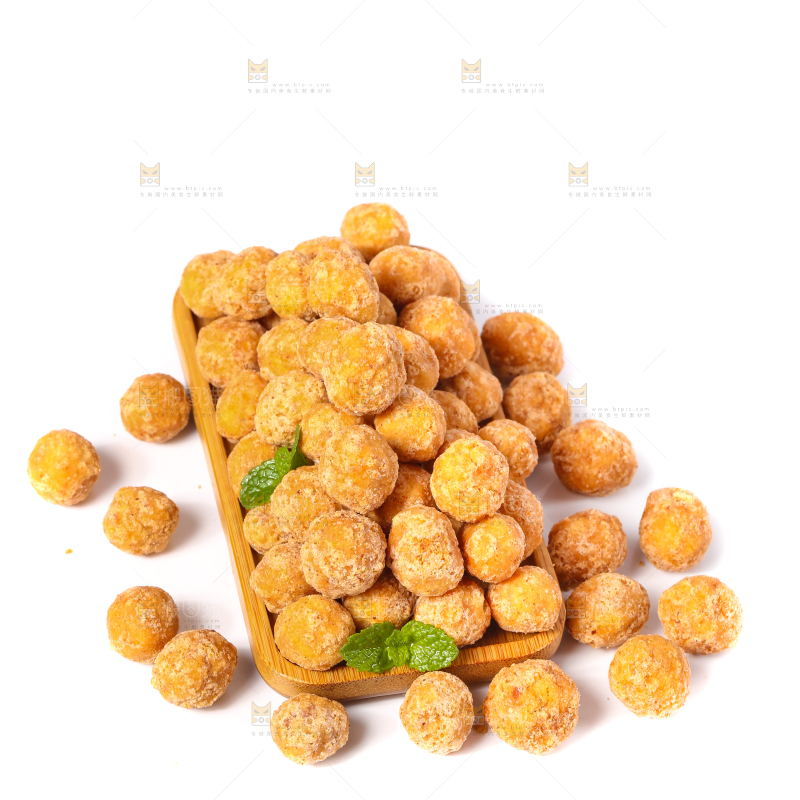 盘子里装着多味花生