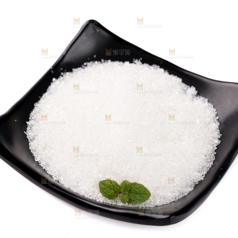 碟子里装着白砂糖