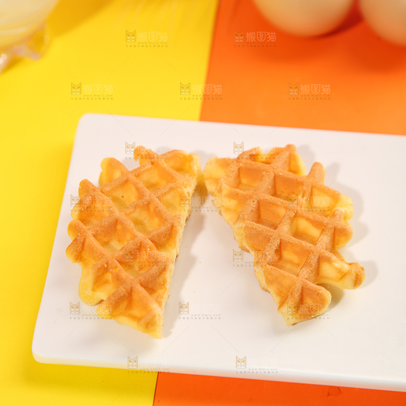 盘子里的华夫饼干