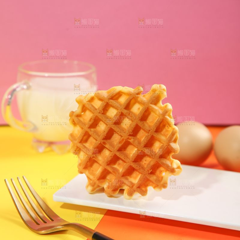 盘子里的华夫饼干