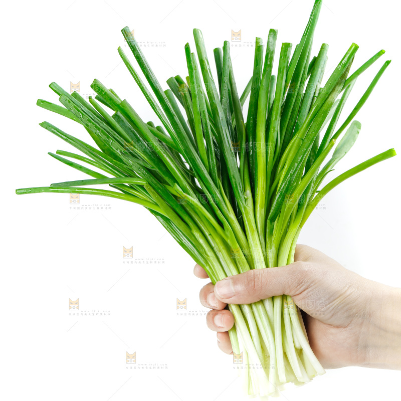 手里拿着小葱