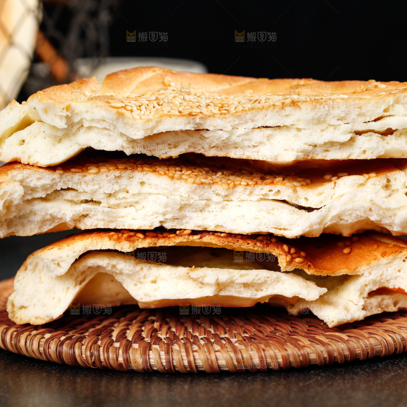 黑底上的吊炉大烧饼