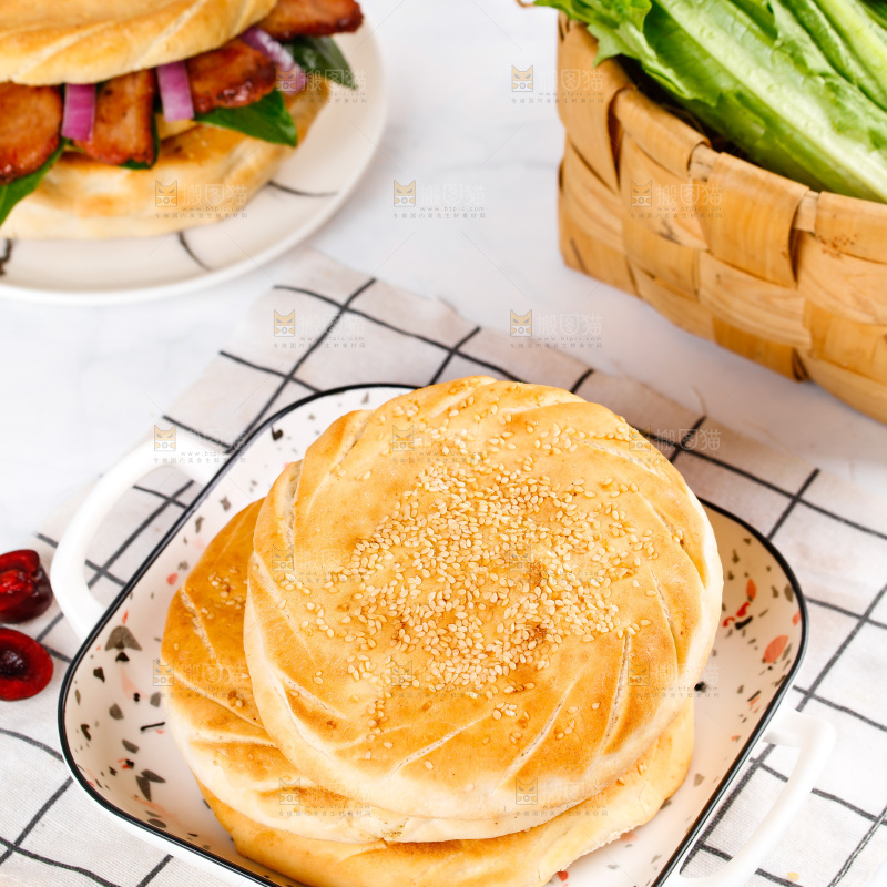 白格子底上的河南吊炉烧饼