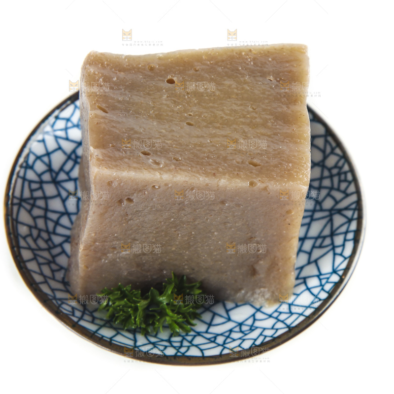 盘子里的魔芋豆腐