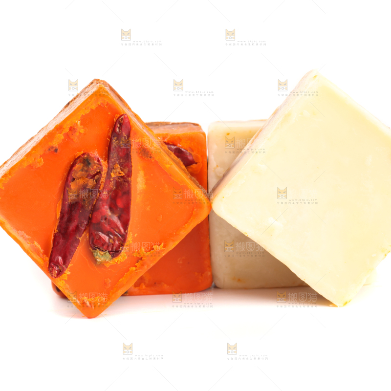 白底上的鸳鸯火锅料