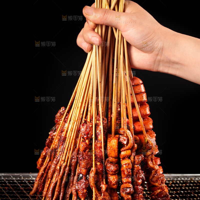 烤炉上的烤串