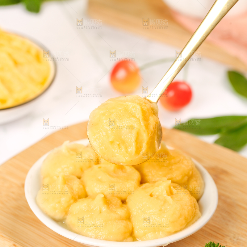 勺子里的榴莲酱