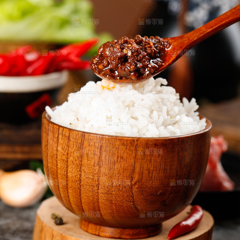 勺子里的麻辣酱