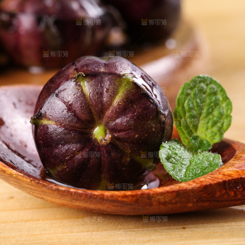 勺子里的红果参