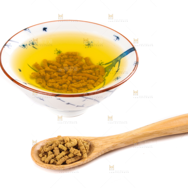 白底上的苦荞茶