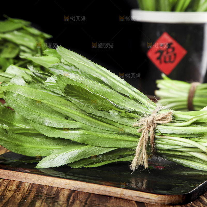 木底上的云南大香菜