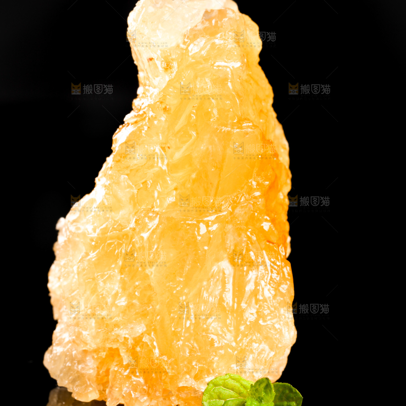 黑底上的黄冰糖