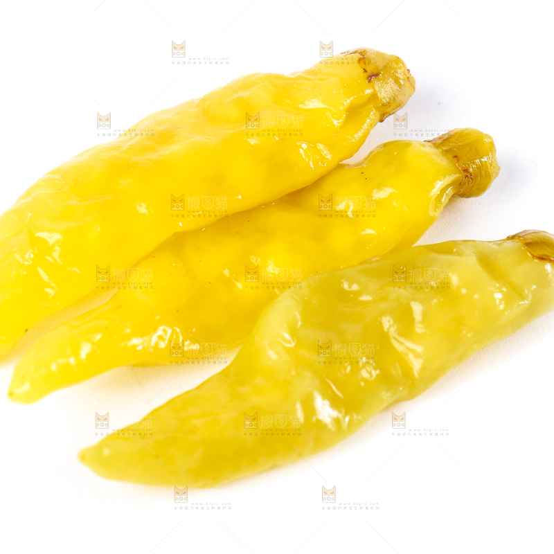 白底上的小米辣椒