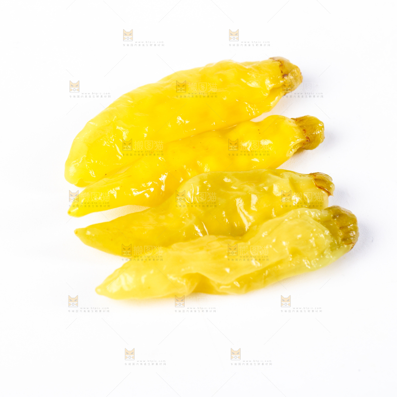 白底上的小米辣椒