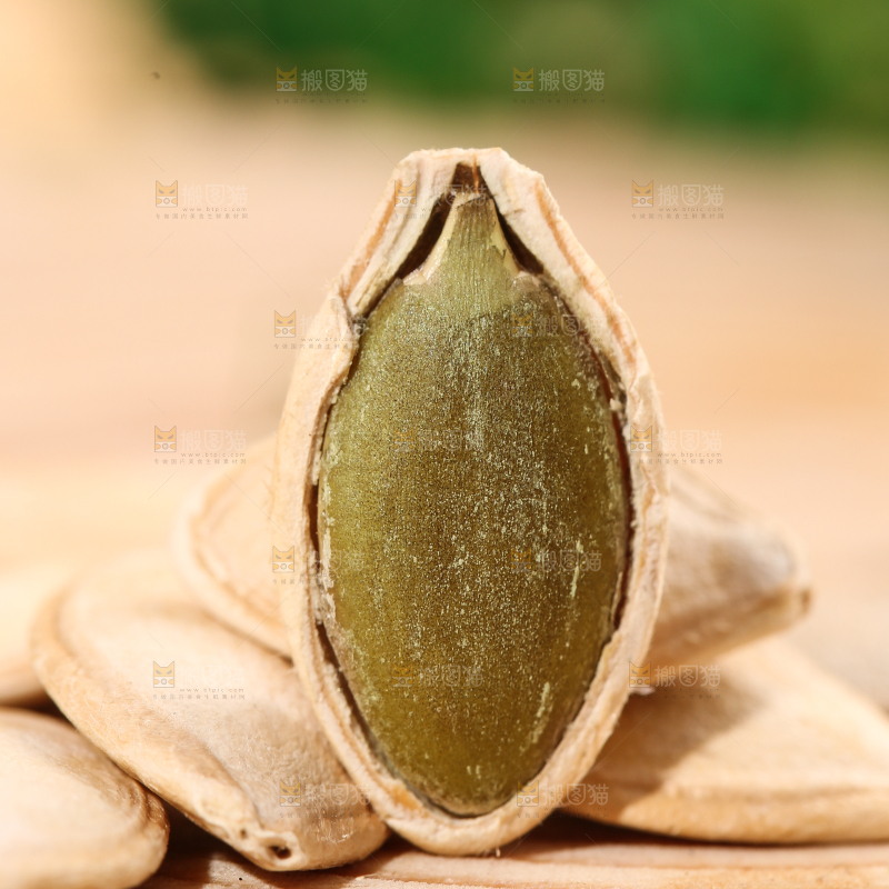 木底上的原味南瓜子