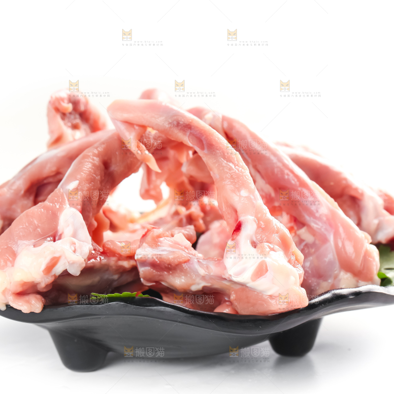 白底上的鸭锁骨