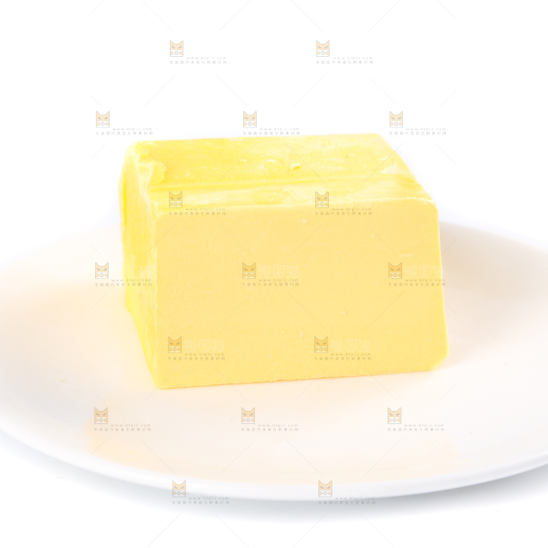 盘子里装着黄油