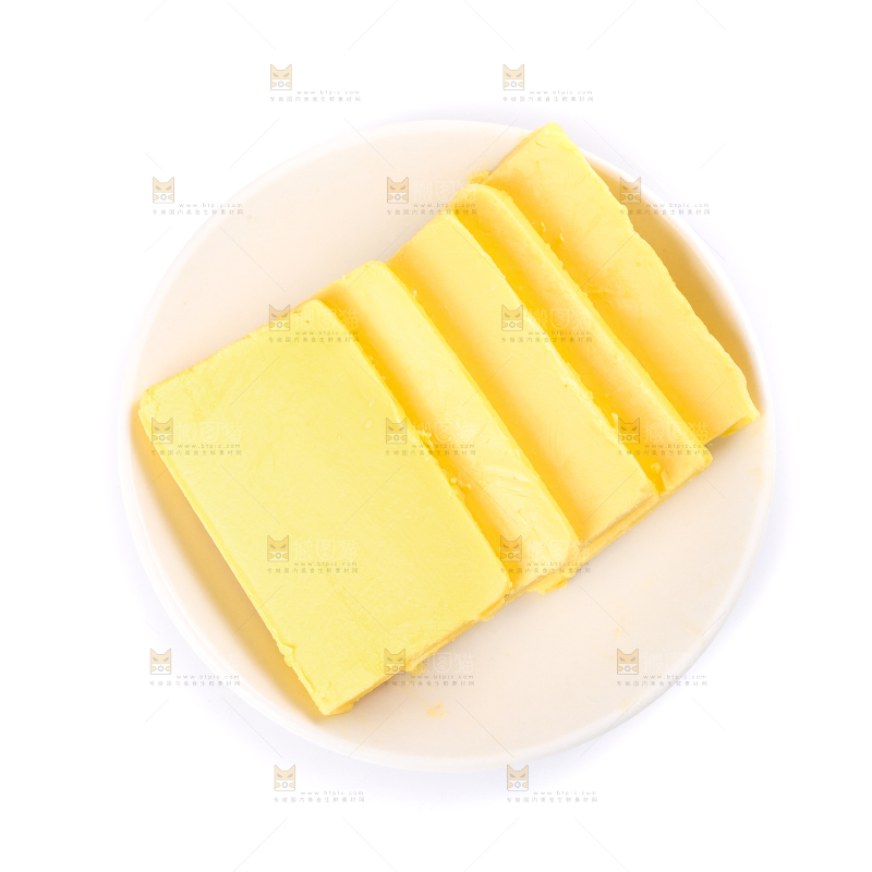 盘子里装着黄油