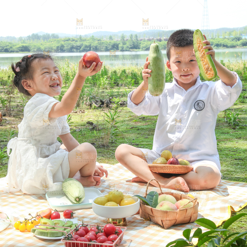 小孩子正在玩耍