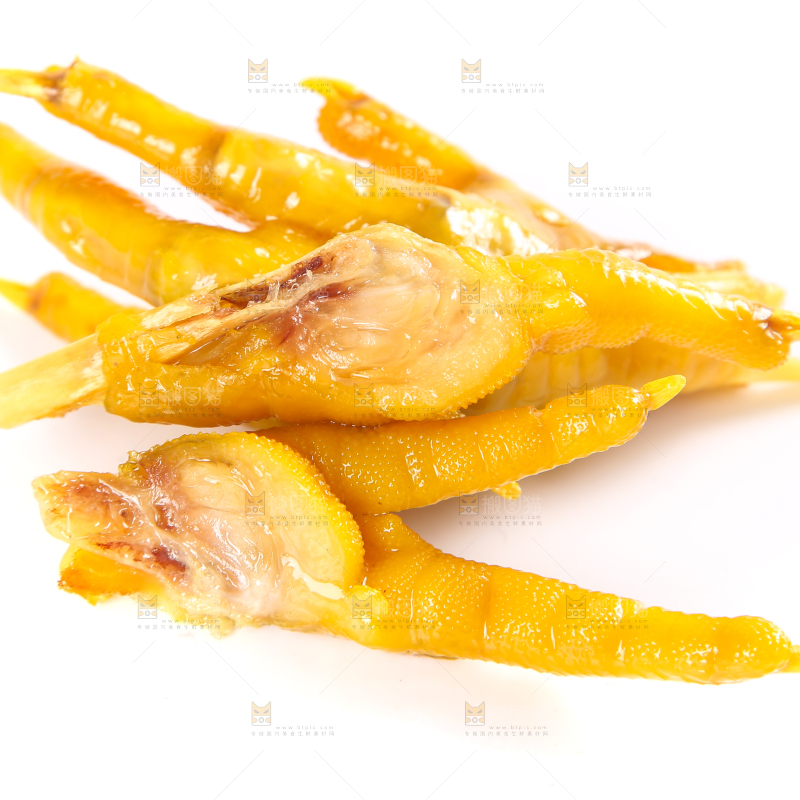 白底上摆放着盐焗凤爪
