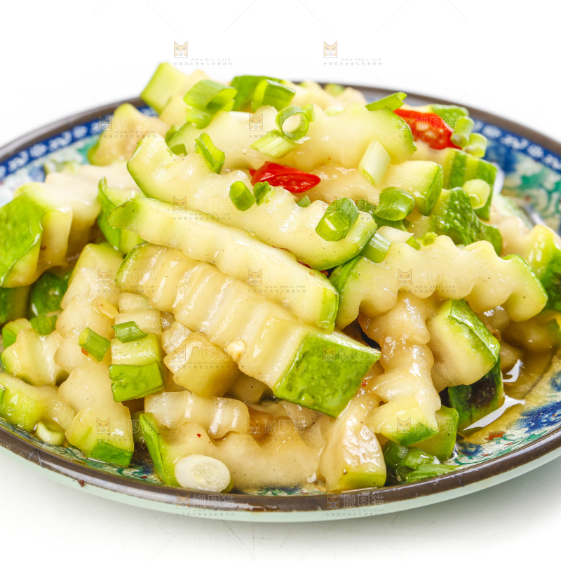 盘子里装着炒瓠瓜