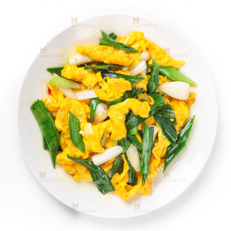 盘子里装蒜苗炒鸡蛋