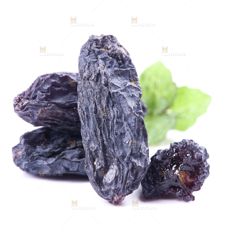 白底上的新疆葡萄干