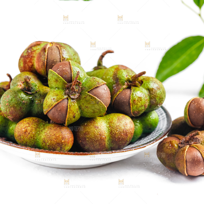 盘子里装着茶籽