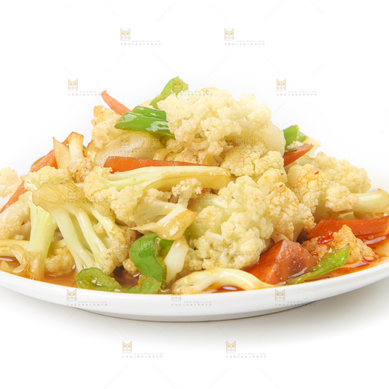 盘子装着花菜炒辣椒