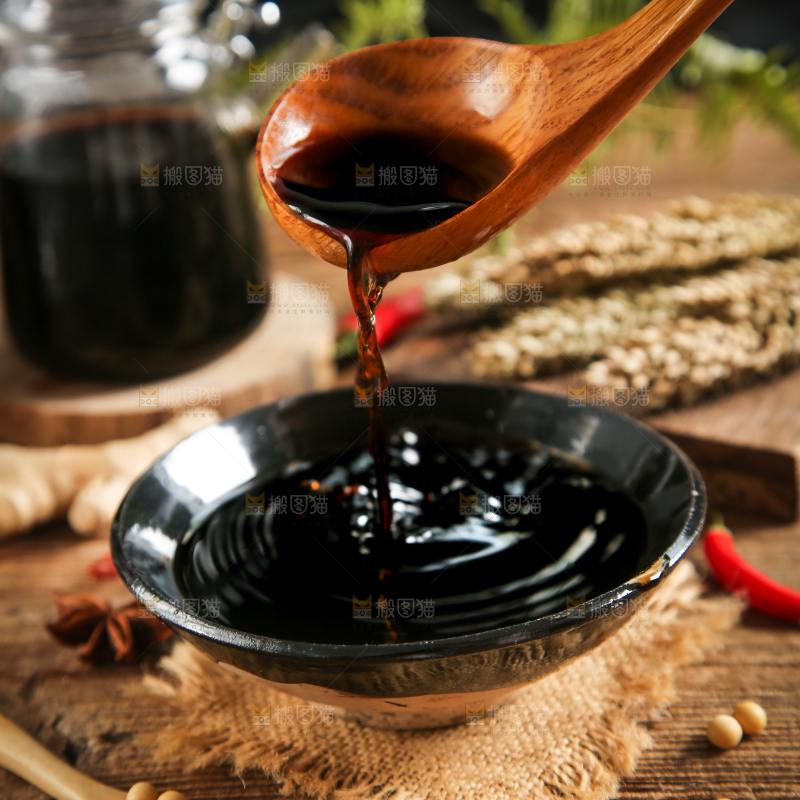 盘子里装着老陈醋