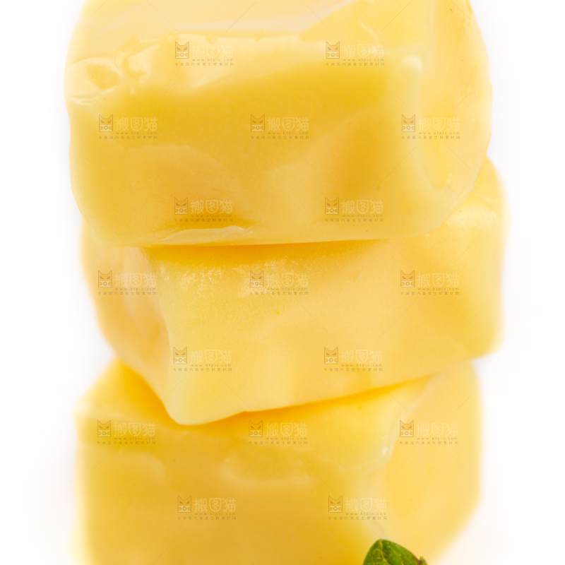 白底上的榴莲味糖果