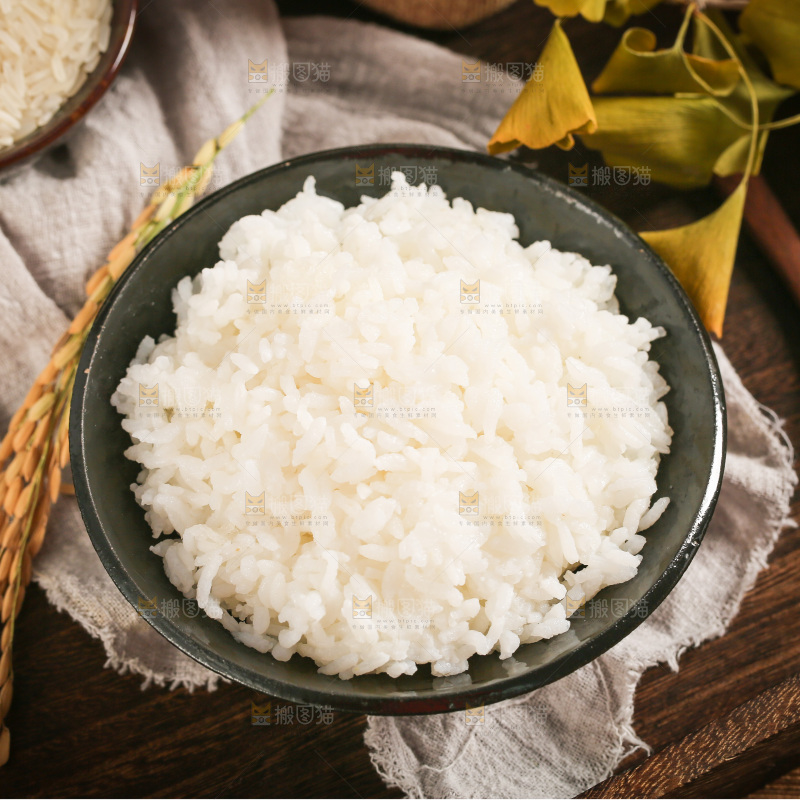 碗里装着米饭