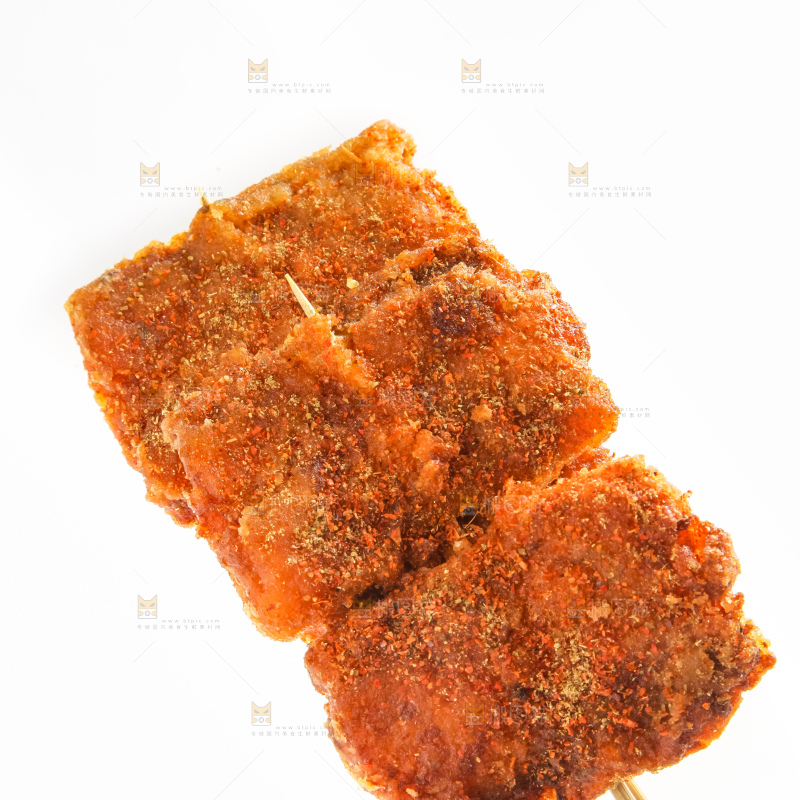 签子上穿着香酥带鱼