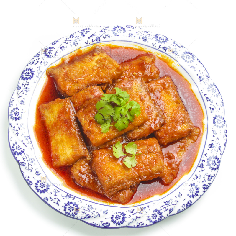 盘子里装着香煎带鱼