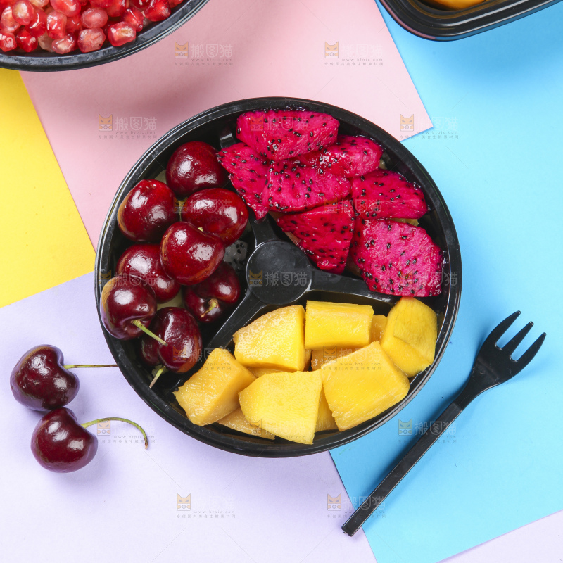 盒子里装着水果组合