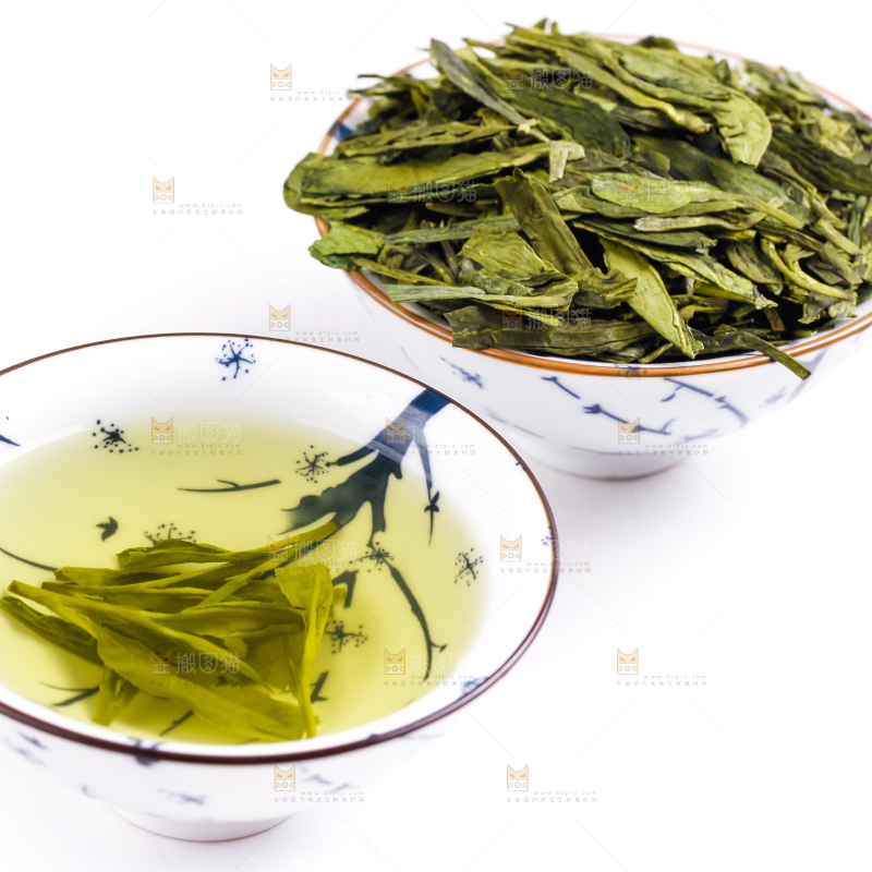 杯子里的龙井茶