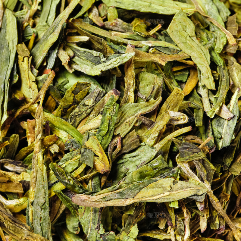 篮子里装着龙井茶