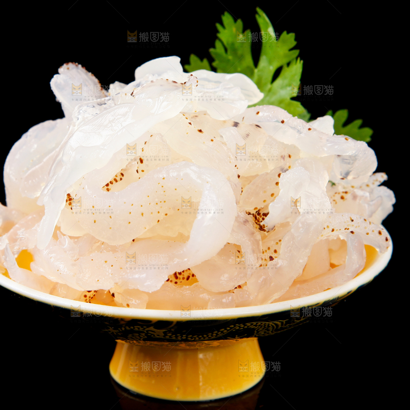 黑底上的珊瑚海蜇