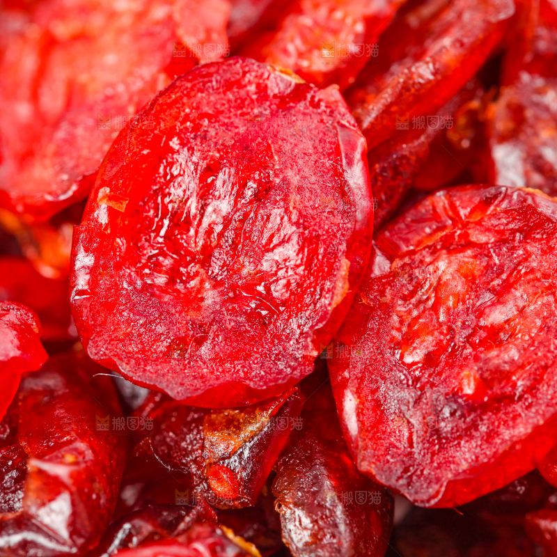 堆放着一堆的蔓越莓干