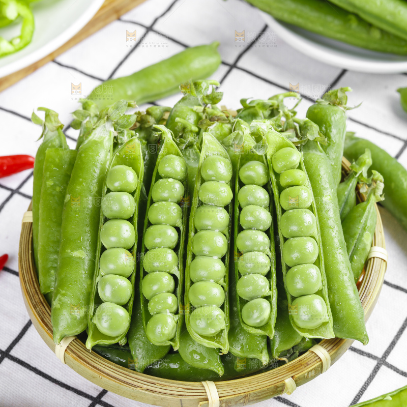 格子底上的青豌豆