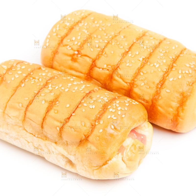 白底上放着夹心面包