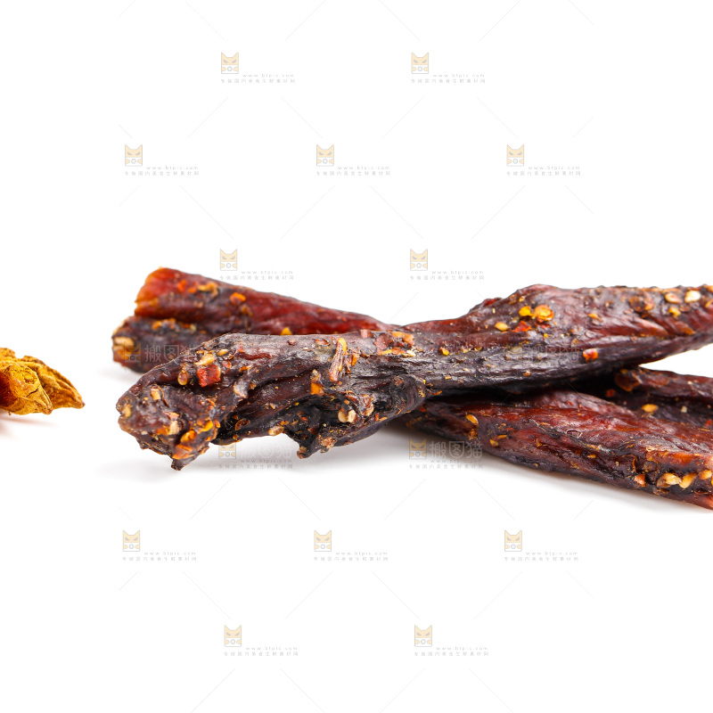 白底上的牛肉条