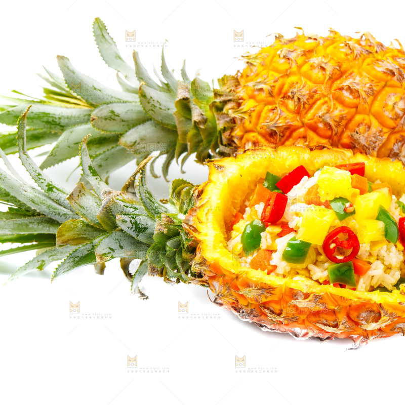 白底上的菠萝饭