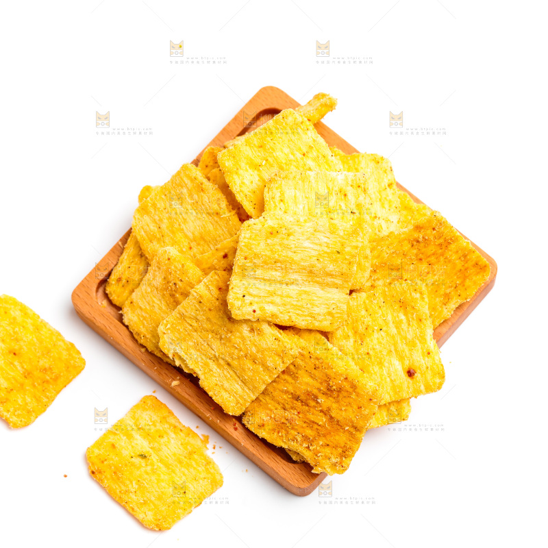 白底上放着麻辣锅巴