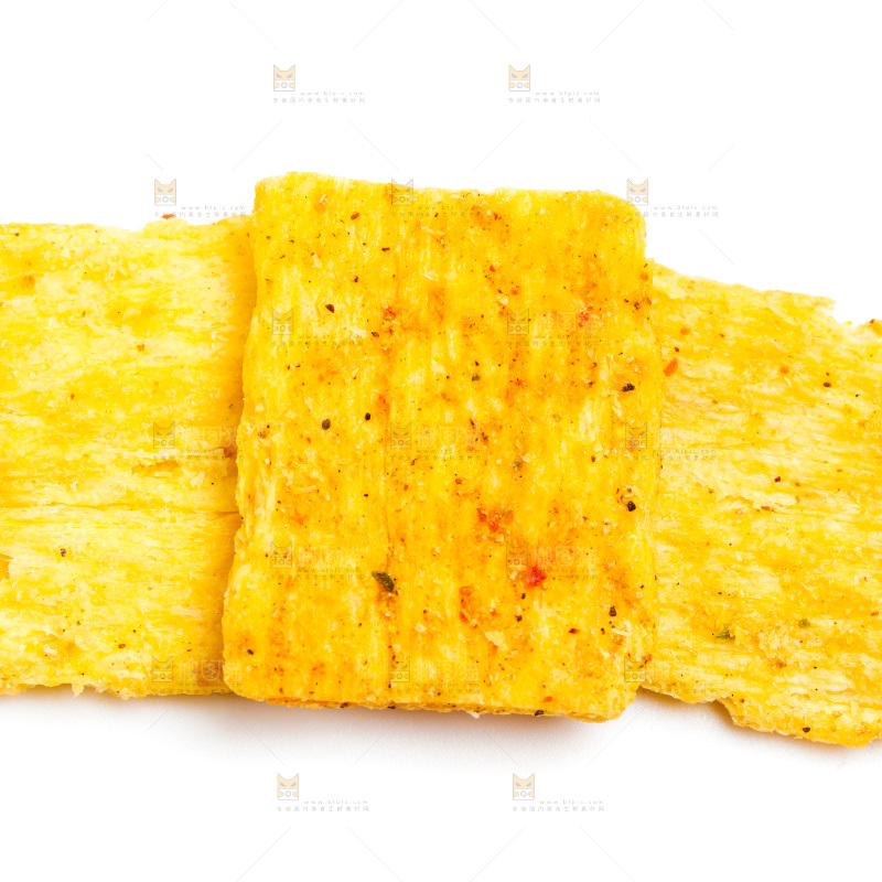 白底上放着麻辣锅巴