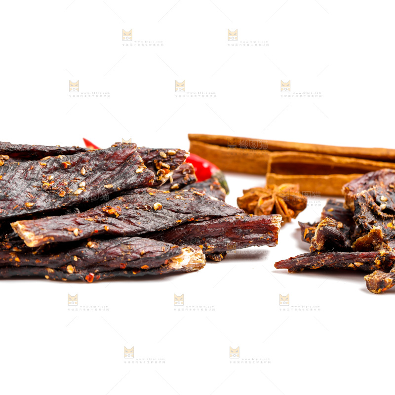 白底上的牛肉条