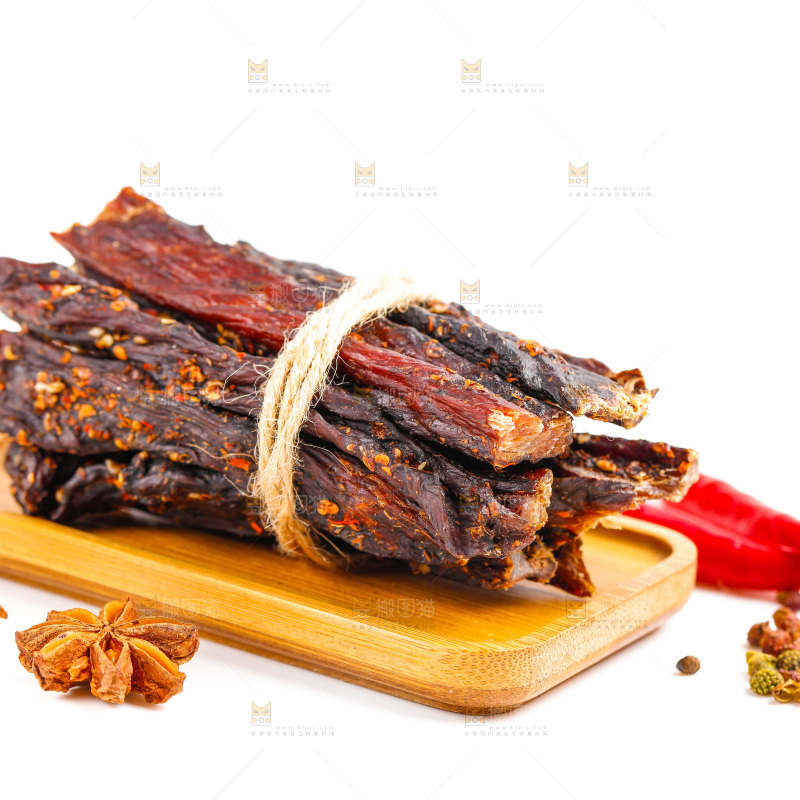 白底上的牛肉条