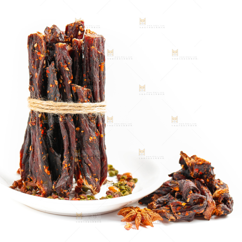 白底上的牛肉条