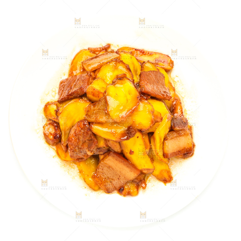 白底上放着一盘小炒肉